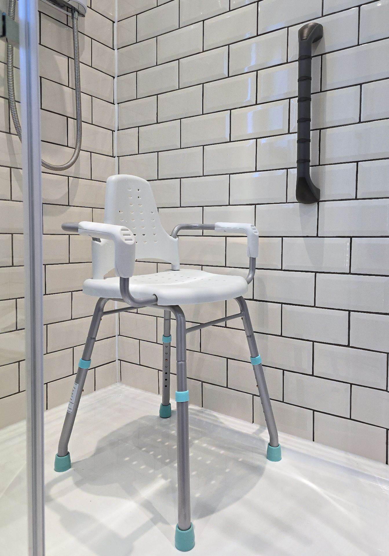 wandbeugel badkamer zwart antraciet grijs prima wandbeugel badkamer zwart antraciet grijs prima