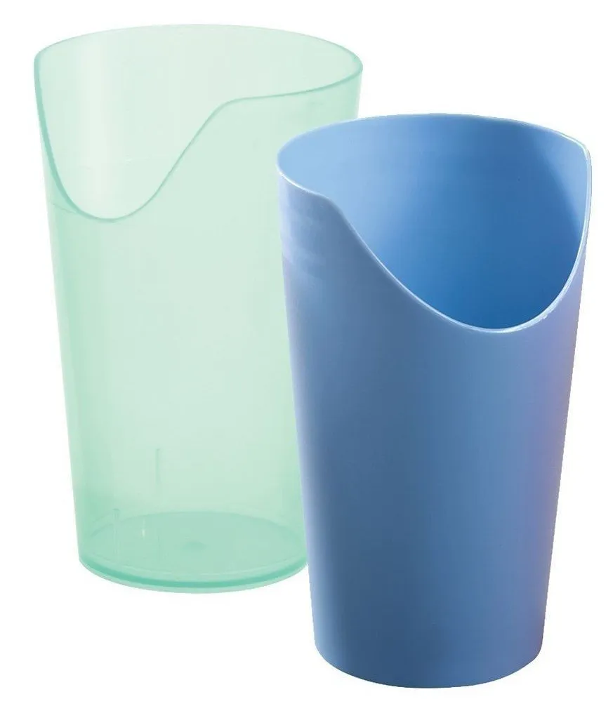 Beker met neusuitsparing