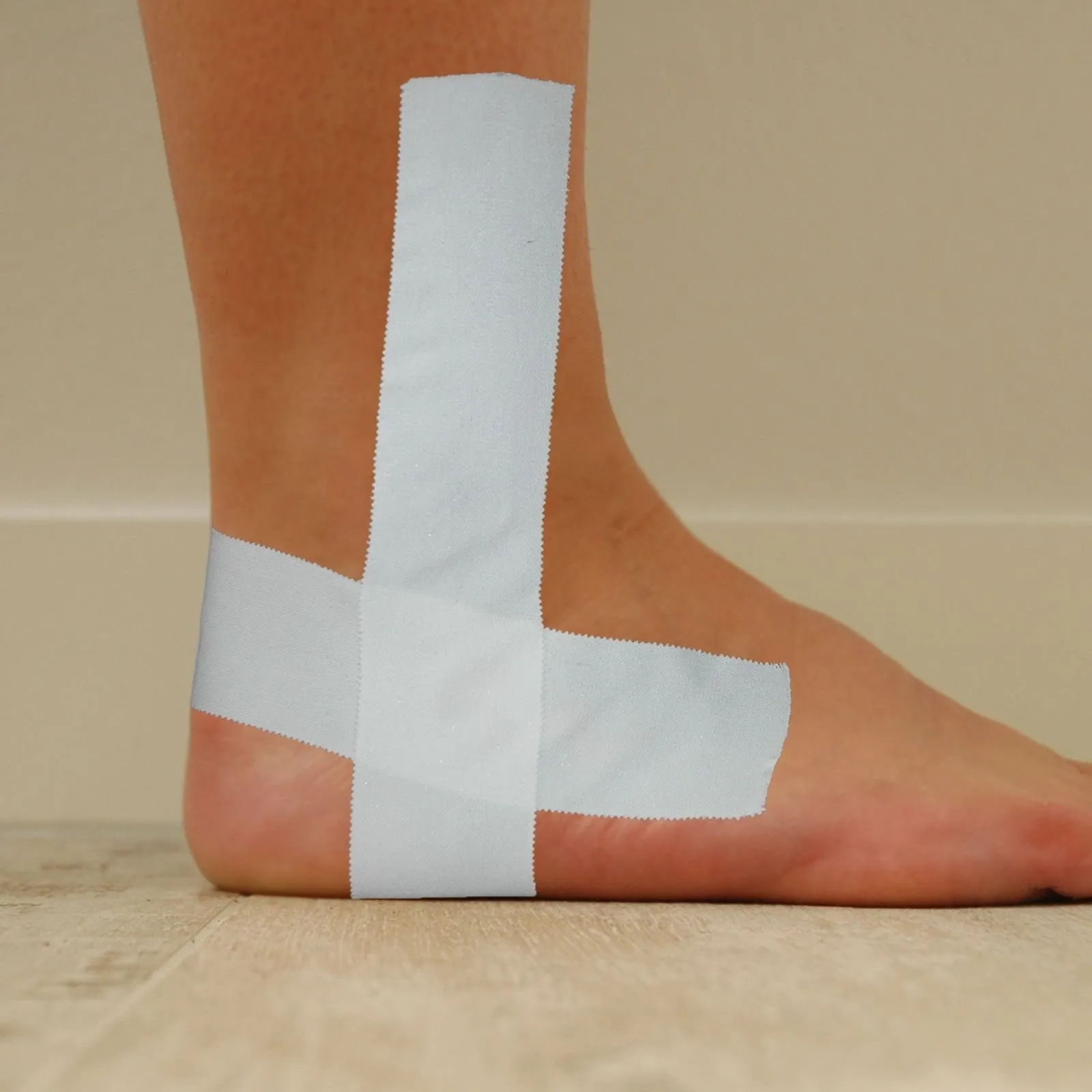 Strappal tape 4 cm